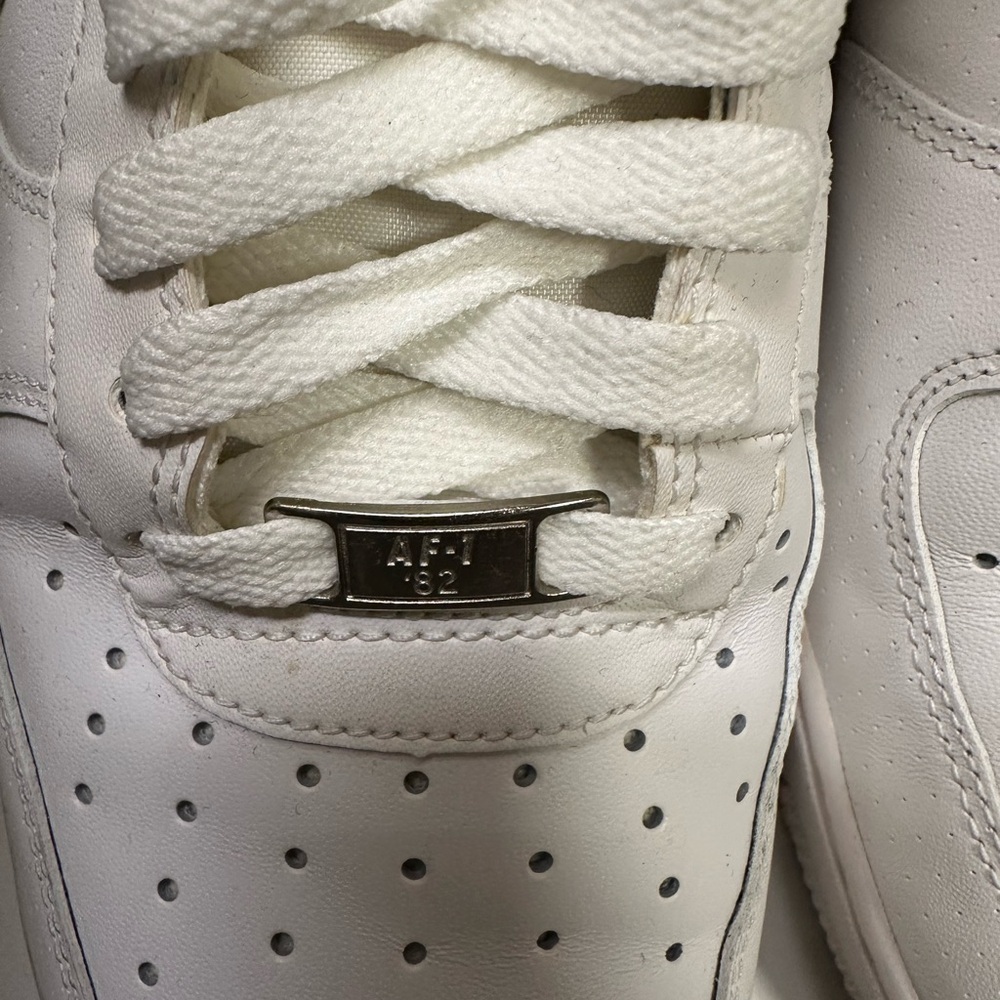 Nike Men's AF1 82’ White Sneakers - Picture 2 of 7